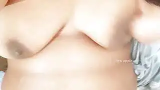 亚洲大胸女孩