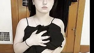 I love to shake and spread my fat ass and pussy for you daddy