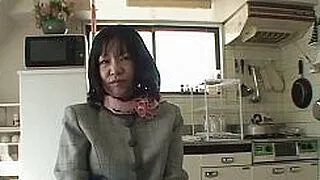 Mature Asian brunette with very hairy pussy Makiko Nakane having fun with a guy